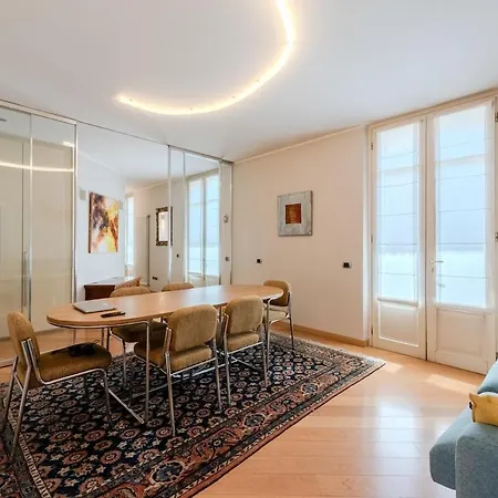 아파트 239sqm In Centro Near Duomo With Garage And 12 Seats 코모