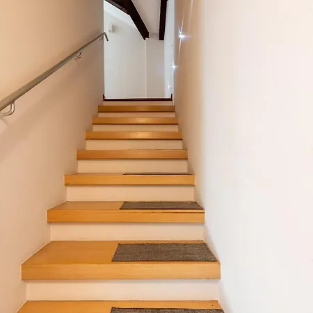 239sqm In Centro Near Duomo With Garage And 12 Seats