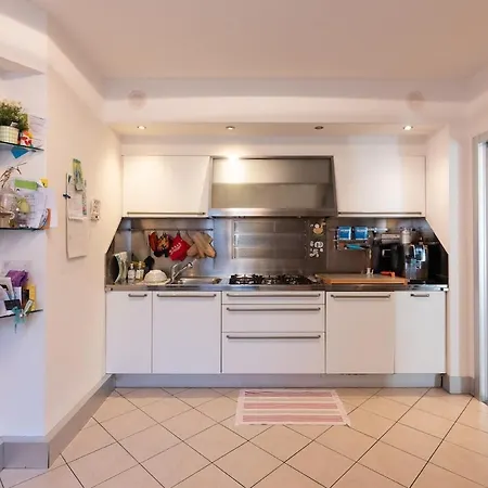 아파트 239sqm In Centro Near Duomo With Garage And 12 Seats *